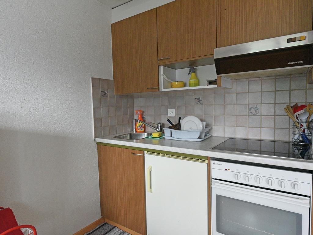 Modern Apartment In Mastrils Near Forest Exterior photo